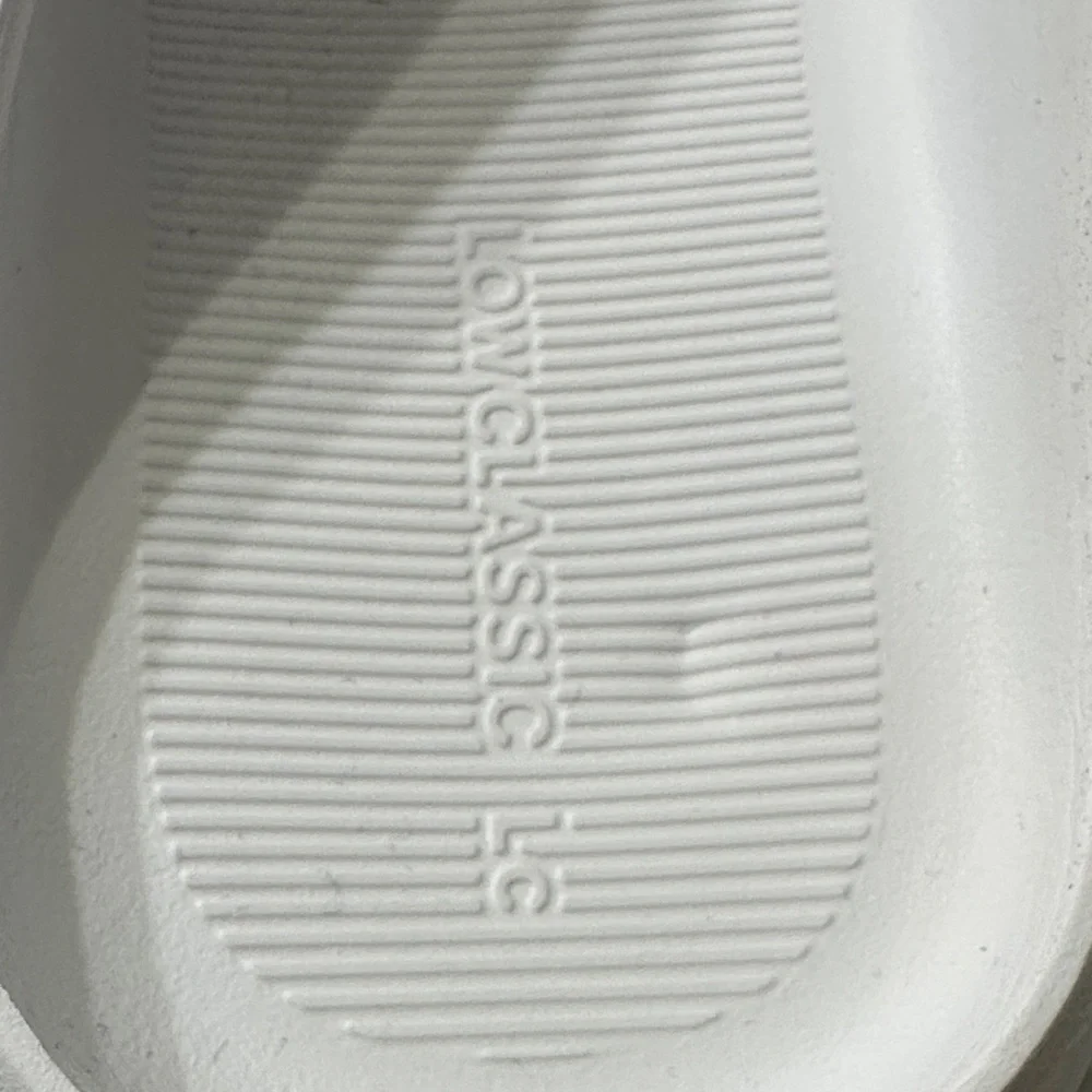 Low Classic Stylish White Sandals for Women Size 7
